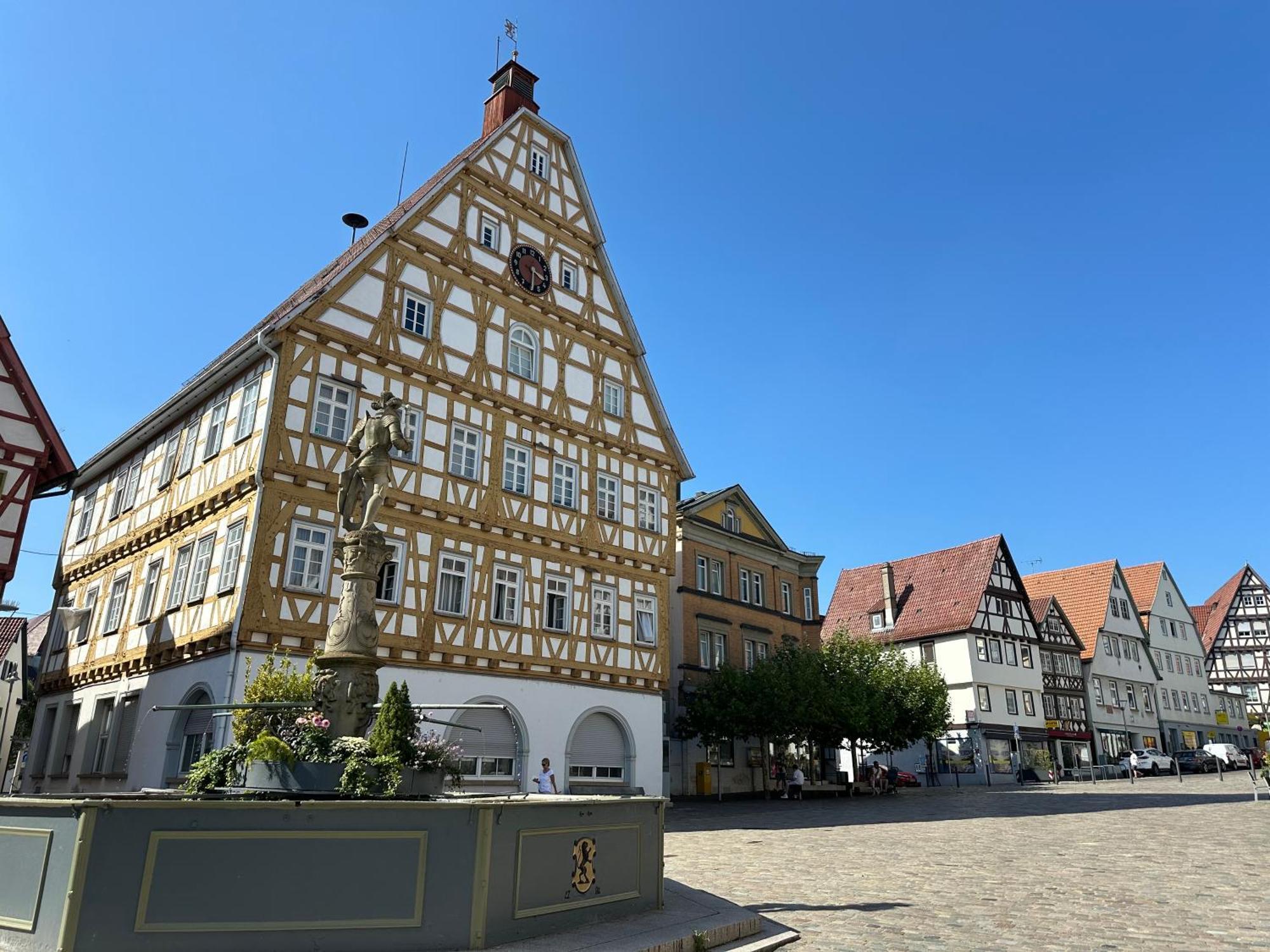 Apartment Im Herzen Der Altstadt - Leonberg Naehe Stuttgart Экстерьер фото